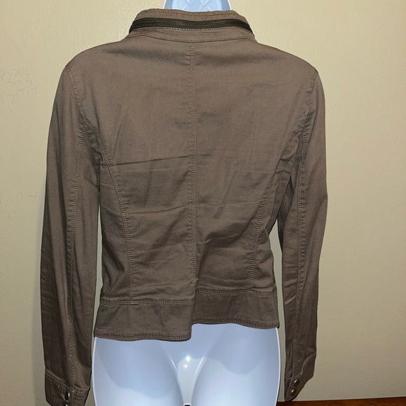 Express Jacket Size 2 - Picture 2 of 7